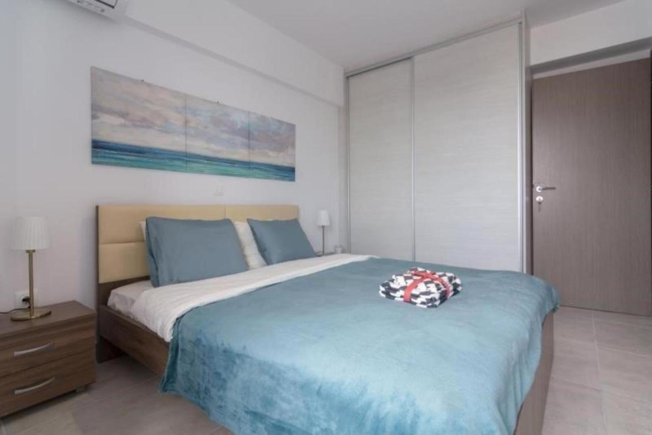 New Spacious Apartment Located In Πειραιάς Εξωτερικό φωτογραφία