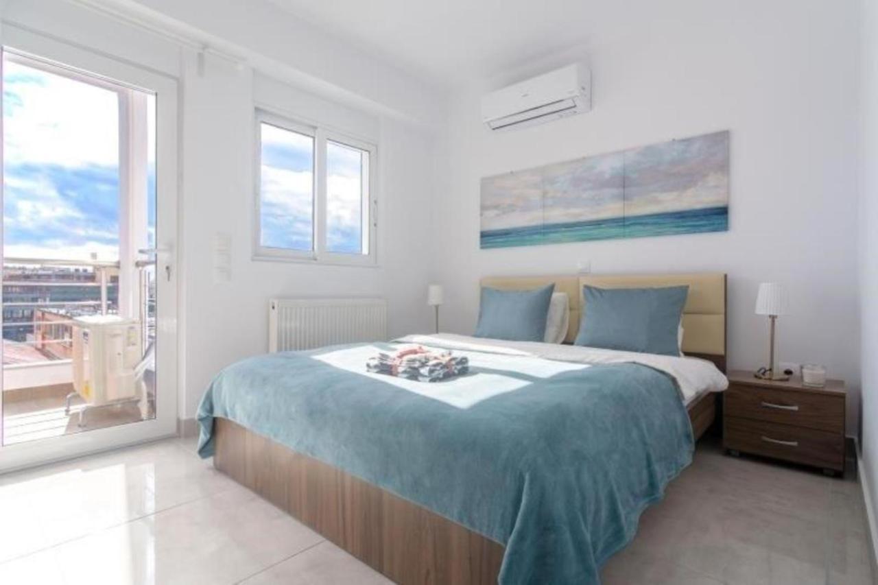New Spacious Apartment Located In Πειραιάς Εξωτερικό φωτογραφία